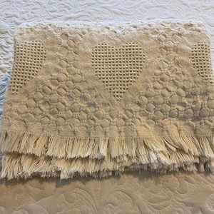 Woven Afghan with Heart design